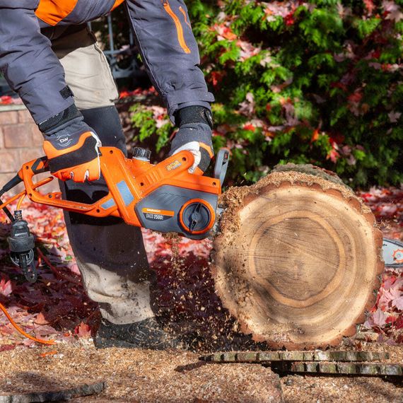 Электрическая пила Daewoo DACS 2500E