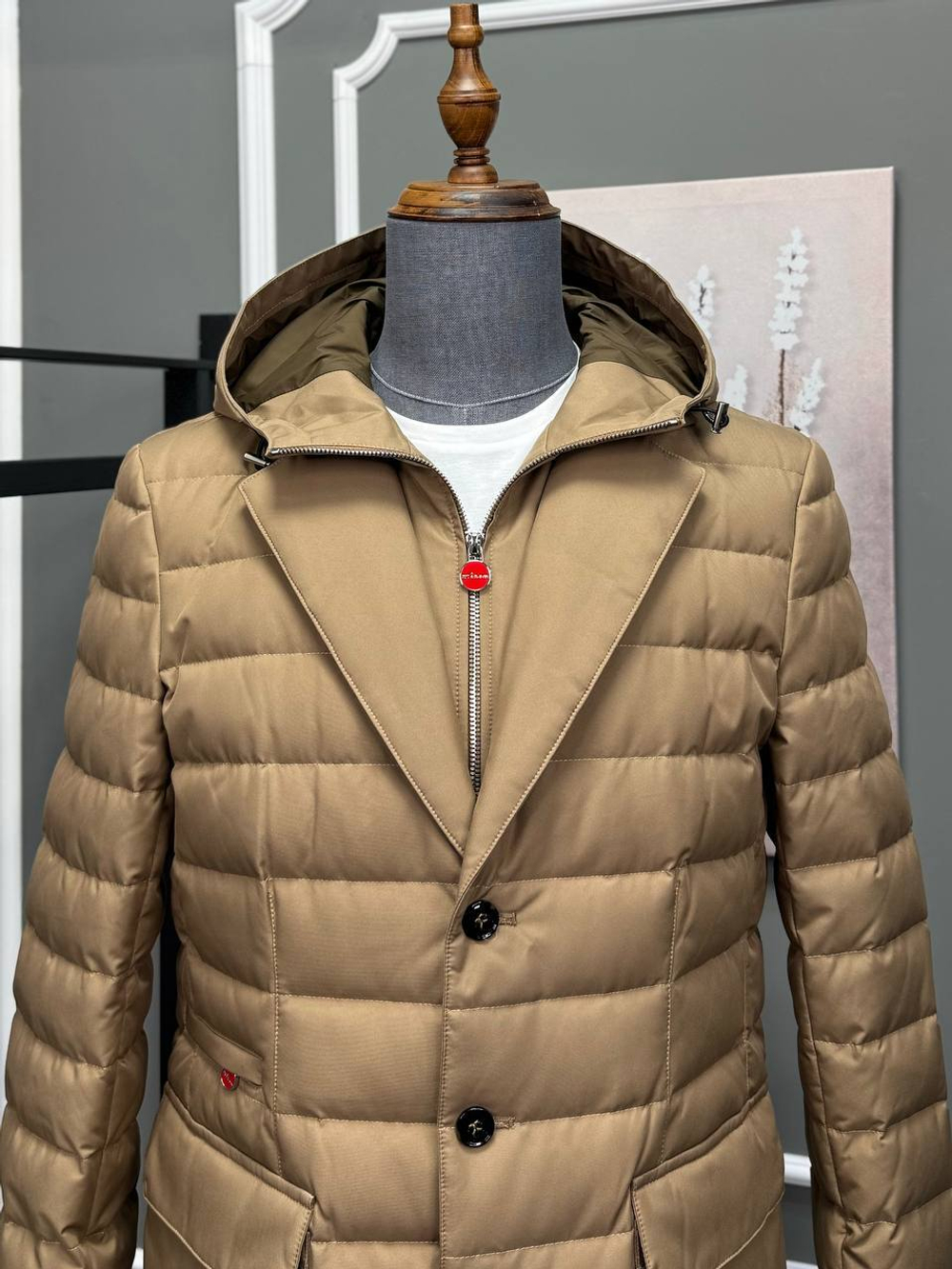 Пуховик Kiton