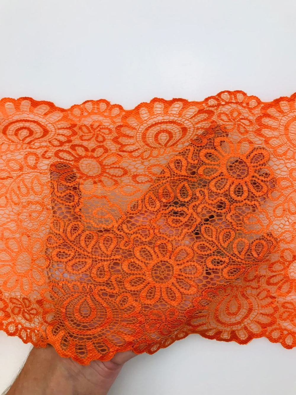 Кружево эластичное оранжевое 20 см