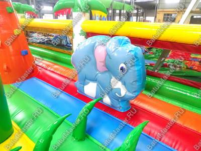 Надувной батут "Джунгли малый" борта с сеткой, размер 10*7*5 м