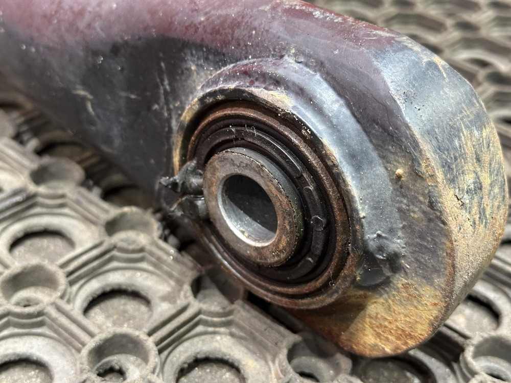 Стабилизатор задний 2022г