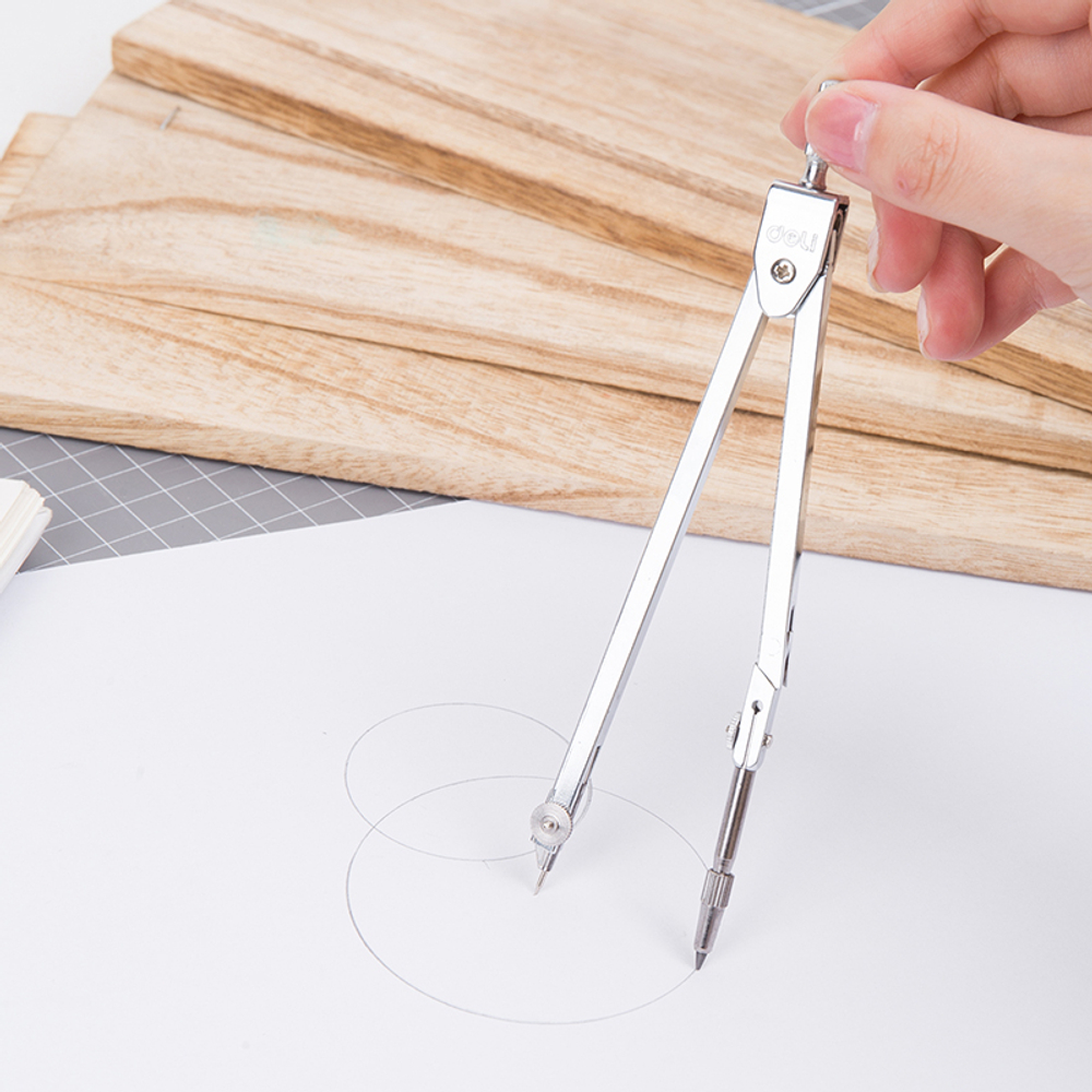 Готовальня Deli 8603, 4 предмета, пластиковый футляр