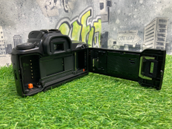 Canon EOS 3000 kit EF 38-76mm 4.5-5.6