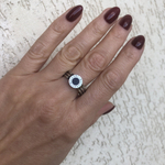 Кольцо из родированного сплава с эмалью. Размер 18.