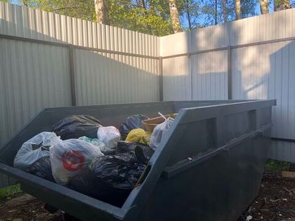 В Юго-восточной части «Романовского Парка» заменен контейнер для сбора ТБО