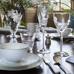 Wedgwood Чайная чашка Jasper Conran Pin Stripe 250 мл с блюдцем