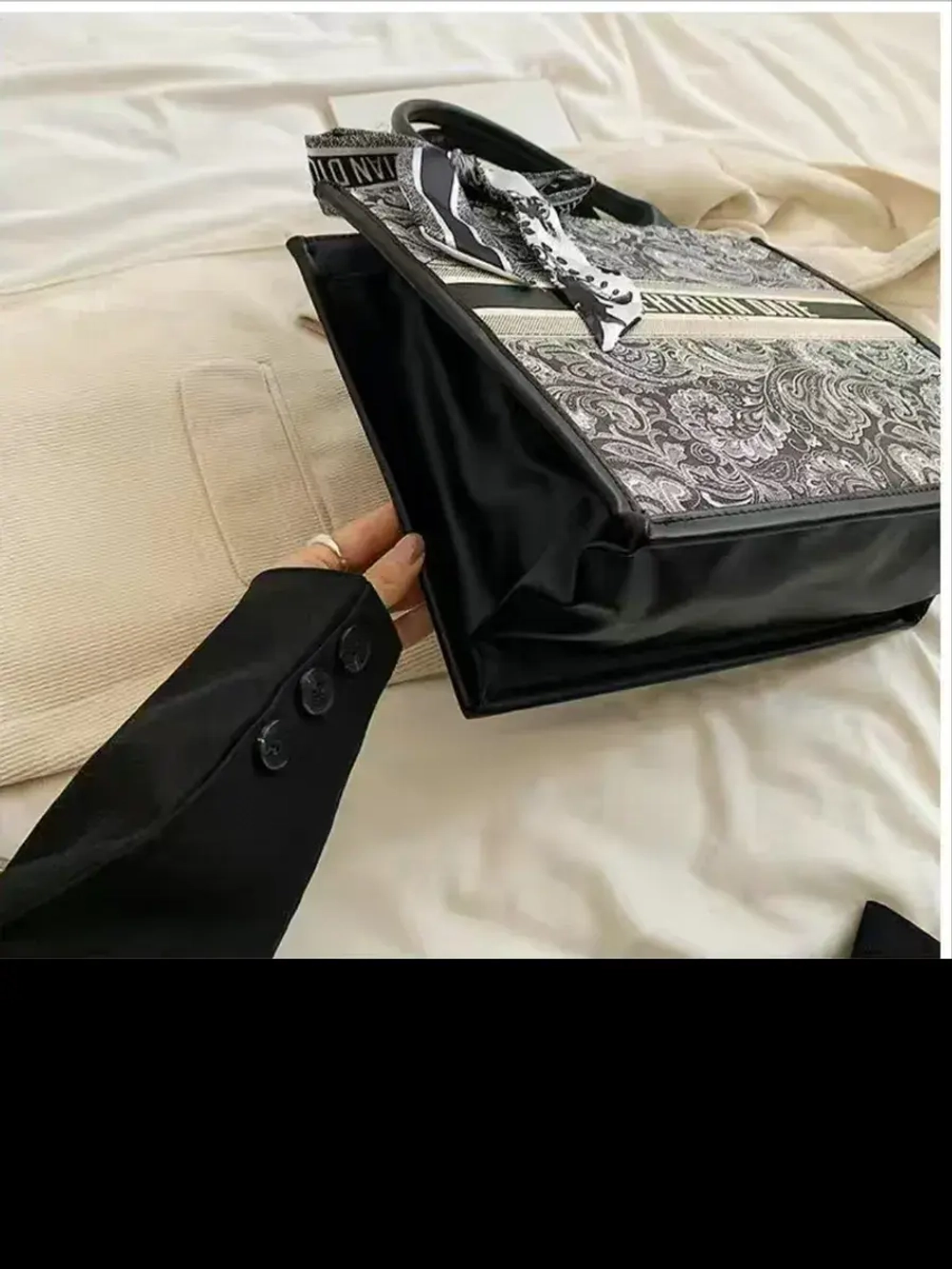 Сумка для учебы большая а4 тоут черная y2k с бантиком