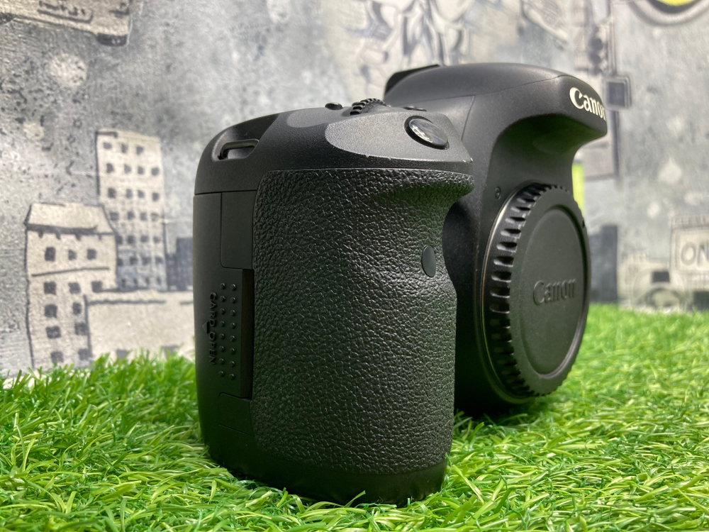 Canon EOS 7D ( С дефектом )