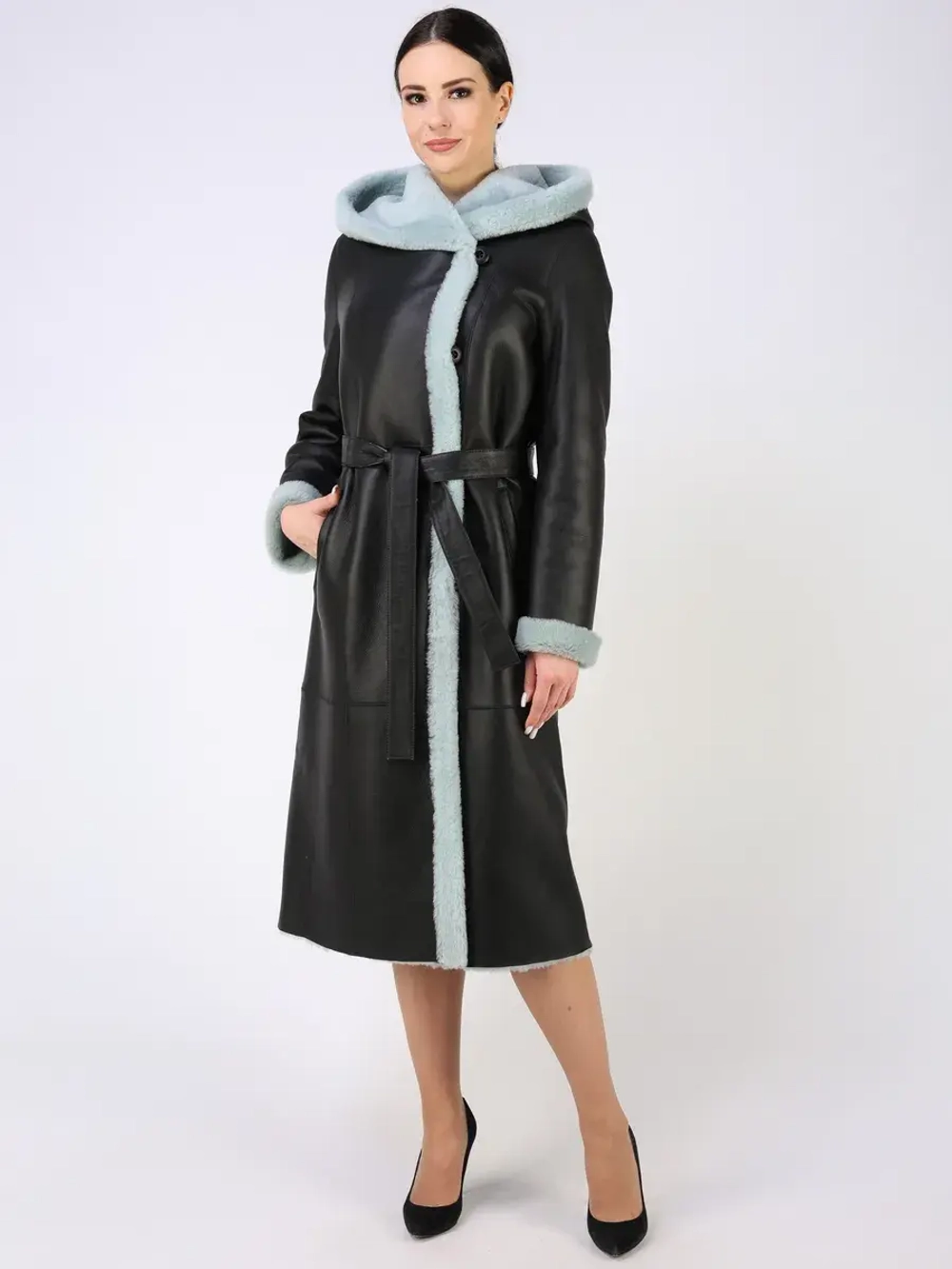 Дубленка зимняя натуральная с капюшоном