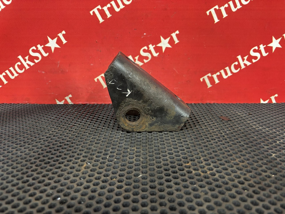 Кронштейн заднего стабилизатора