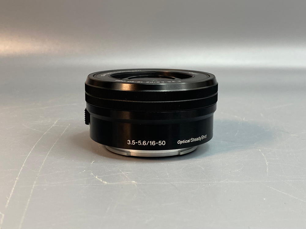 Sony ZV-E10 Kit 16-50mm 2.900 Кадров