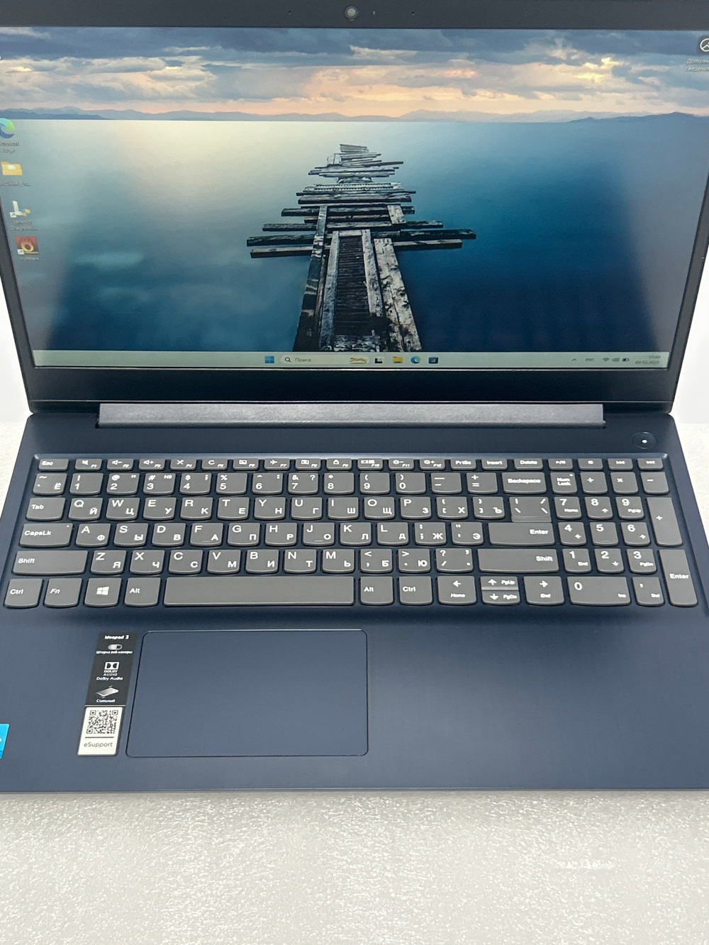 Ноутбук Lenovo IdeaPad 3 15ITL05 (81X800BSRU) 15.6"/Intel Core i5 1135G7/RAM 8GB/SSD 512GB/Intel Iris Xe Graphics/1920х1080/IPS/Windows 11/Подсветка кл-ры: нет/Синий. Состояние: Уценка/небольшой след. на матрице от клавиатуры