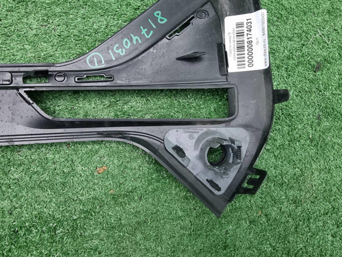 Накладка ПТФ правая BMW X1 F48 (2019-2022)