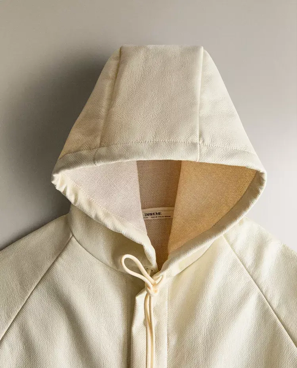 ZARA HOME ВОДОСТОЙКИЙ ПЛАЩ, БЕЛЫЙ