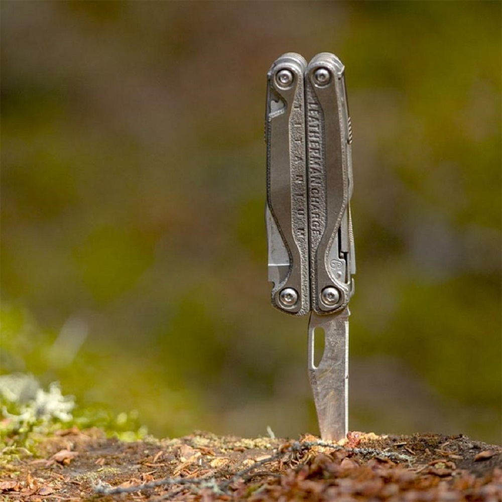 Мультитул Leatherman Charge Plus TTI -832528 серебристый