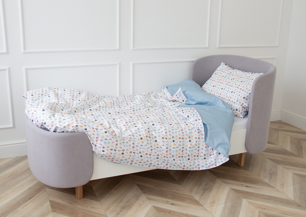 Комплект постельного белья «Разноцветные буквы» (голубой, сатин)