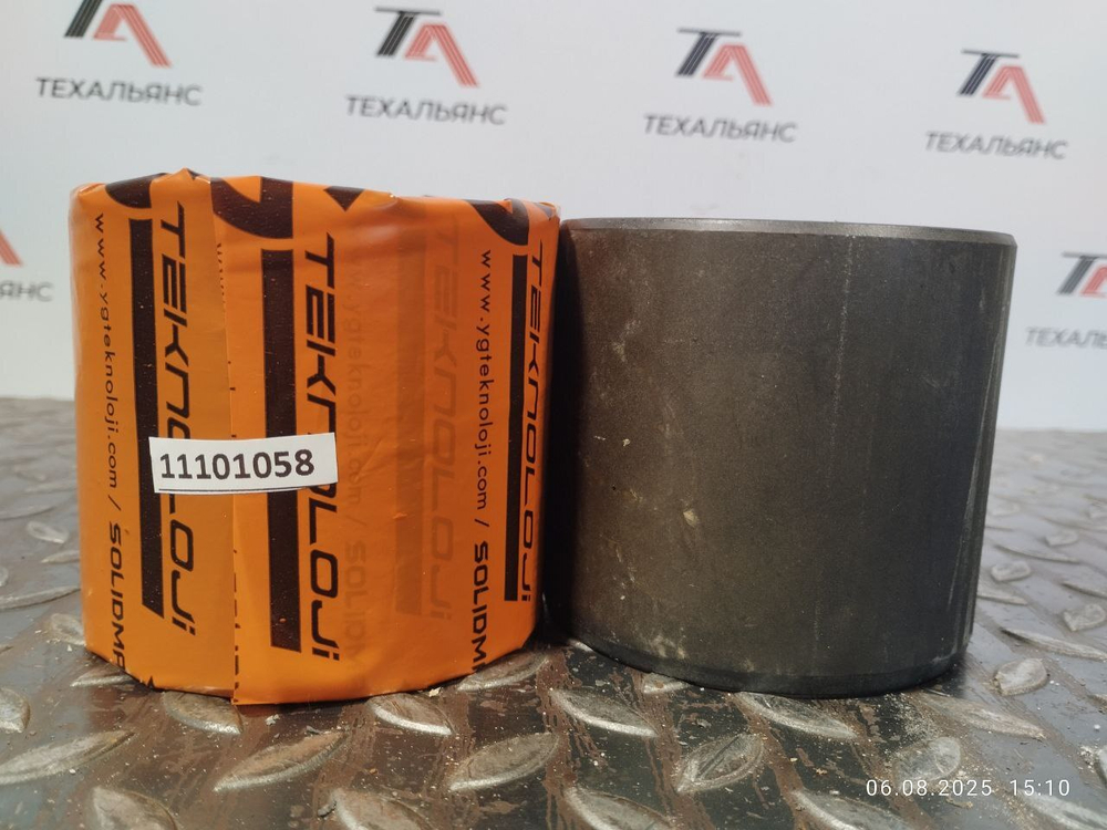 Втулка 11101058