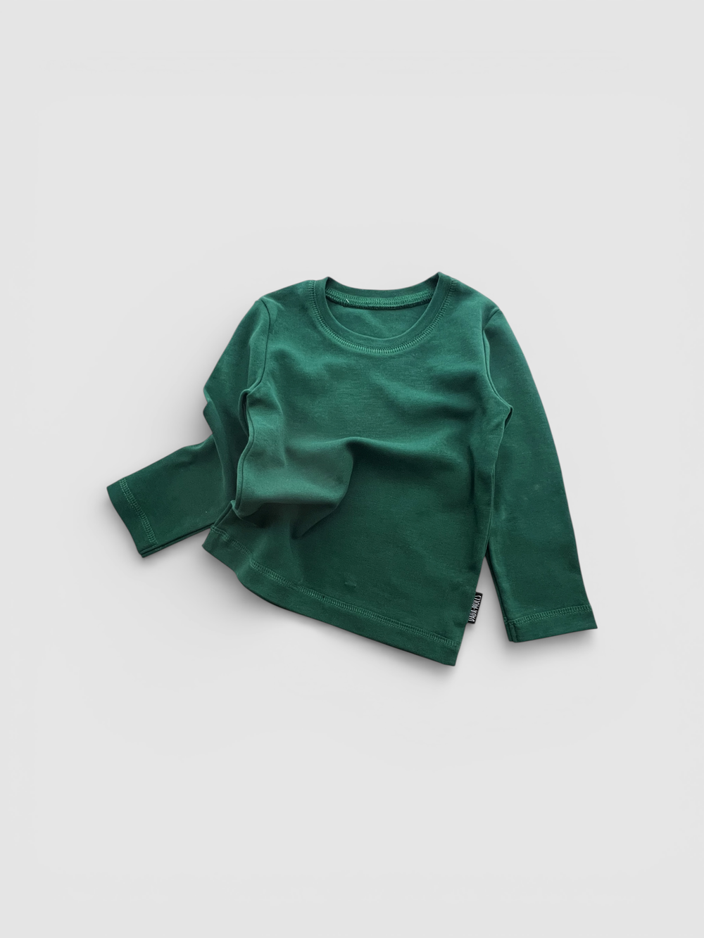 Темно-зеленый лонгслив