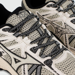 Кроссовки Mizuno Racer Trail White Beige / Black