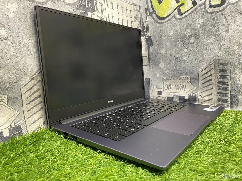 Huawei MagicBook i3-10110/FHD/SSD256/8GB / Скупка