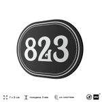 Номерок на дверь квартиры 823, для кабинета, офиса, шильдик 9 х 7 см, черный, Айдентика Технолоджи