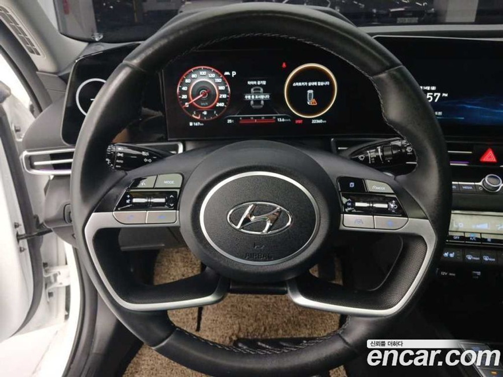 Hyundai Avante (CN7) 1.6 (03.2022)