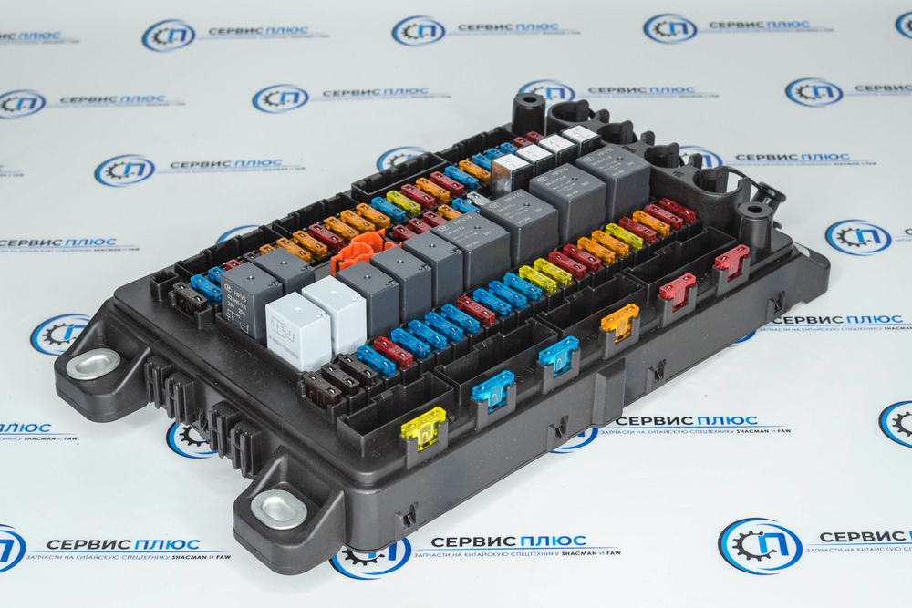 Блок предохранителей SHACMAN X5000 DZ97189584260