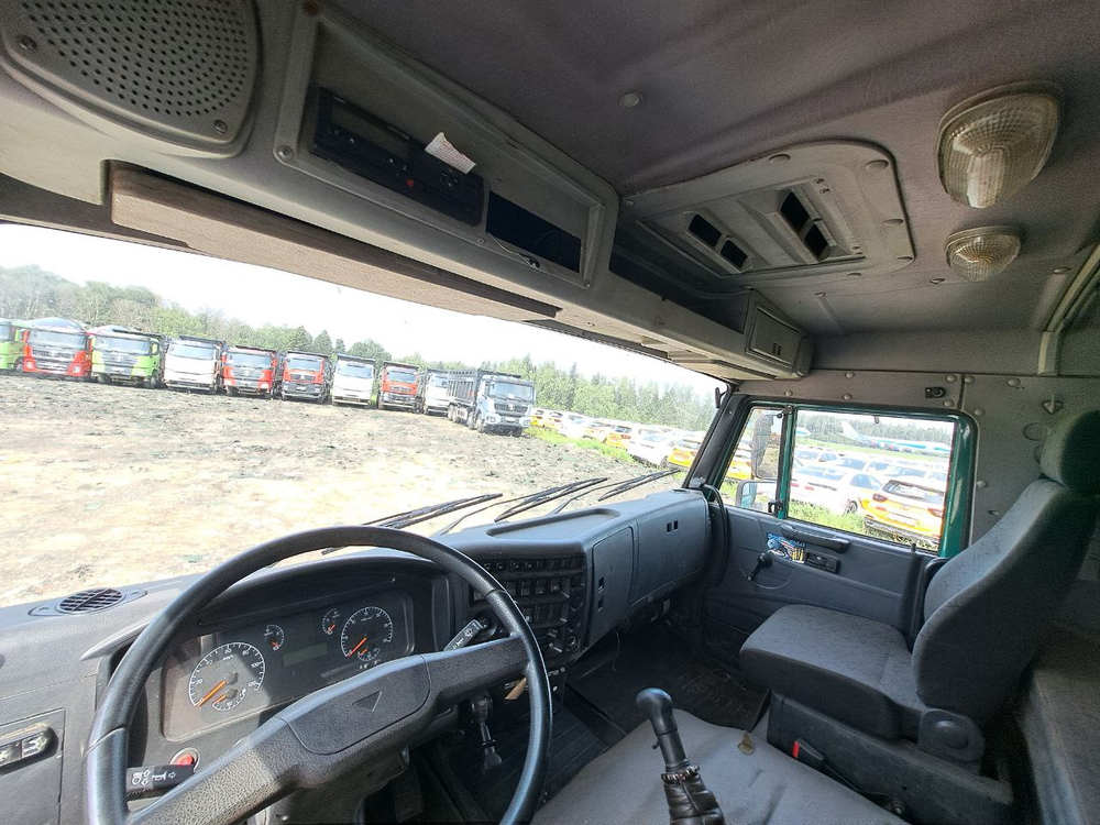 Планета 5529* на шасси КамАЗ 65115 6x4 Зерновоз 552907 (Дизельный, 11,8 л, 300 л.с., МТ)