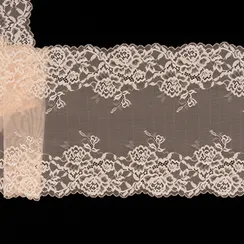 Кружево эластичное бежевое светлое 22 см