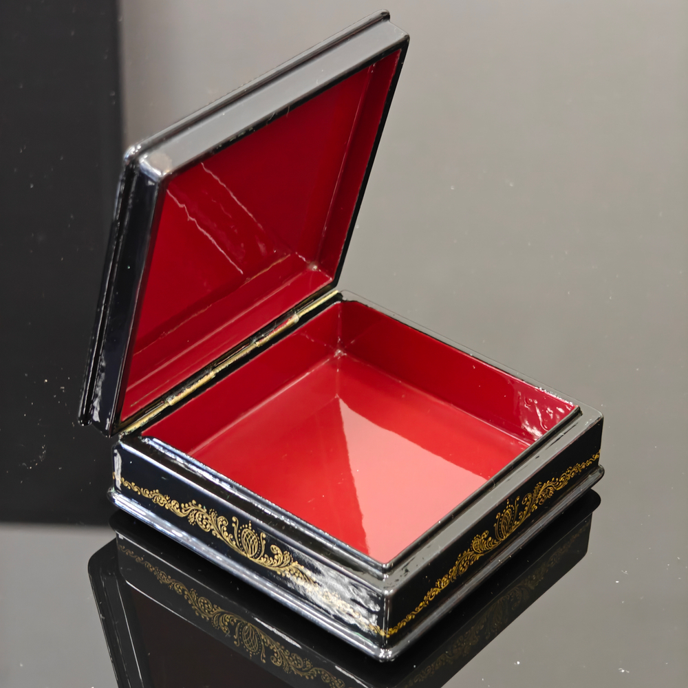 Шкатулка "Москва" (Ручная роспись Холуй)