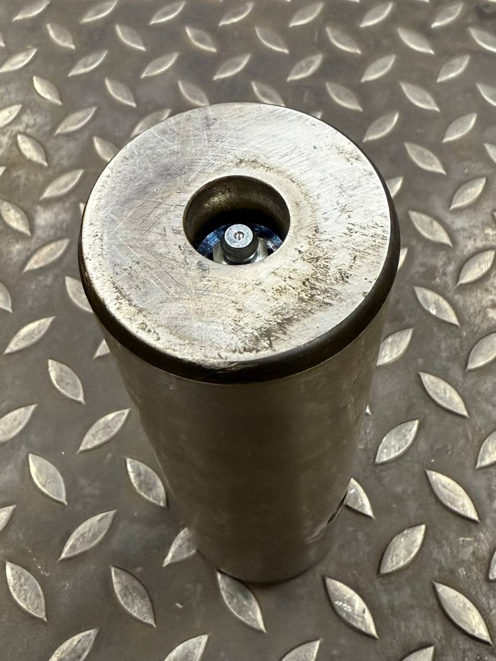 Палец 42N-833-1370