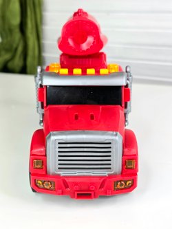 Машинка Пожарная техника со светом и звуком (BHX930)