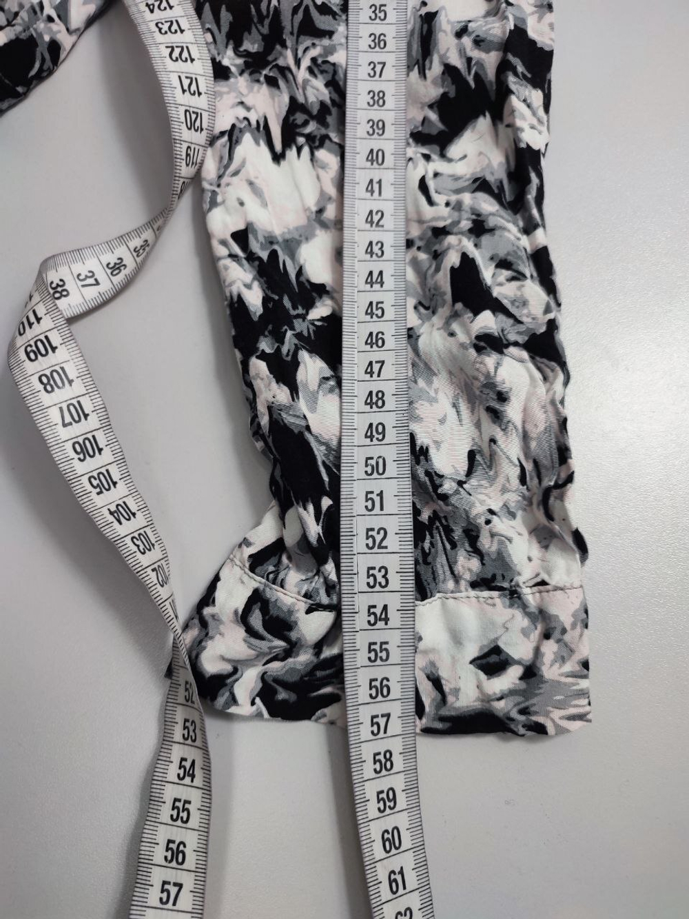 Блузка mbyM из вискозы 44 размер