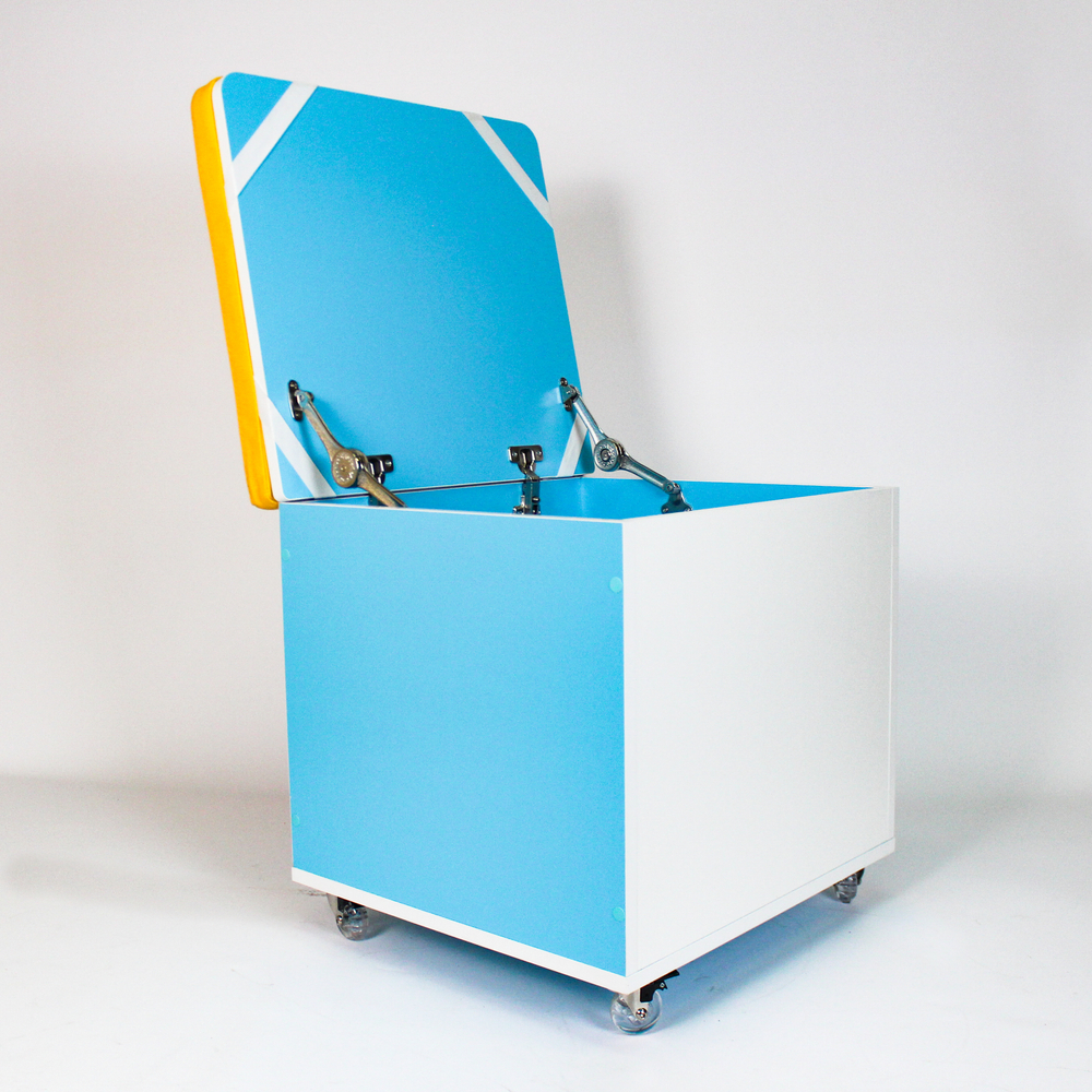 Ящик для хранения игрушек голубой с желтой подушкой в НАЛИЧИИ