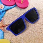 Очки солнцезащитные детские «Мода», однотонные, глянцевые, форма прямоугольная, микс 6 цветов