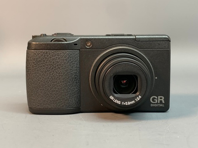 Ricoh GR Digital II