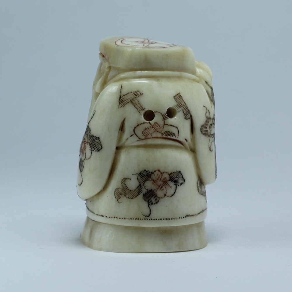 Нэцкэ Дзюродзин с иероглифом счастье