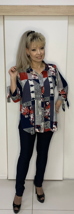 Цветная тонкая рубашка