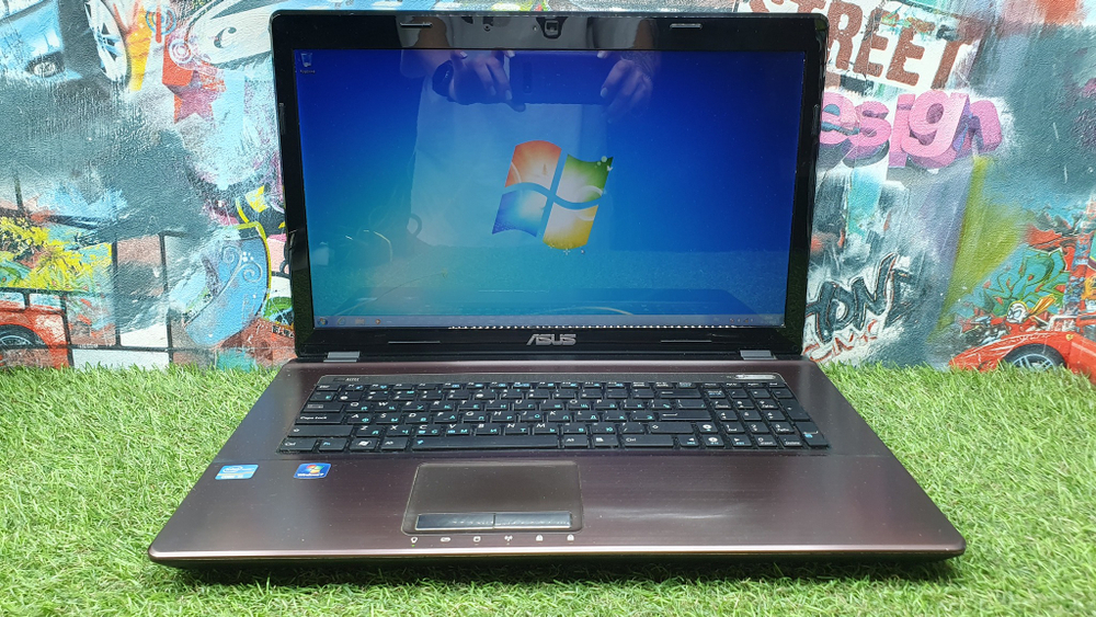 Ноутбук 17" ASUS  4 ядра покупка/продажа