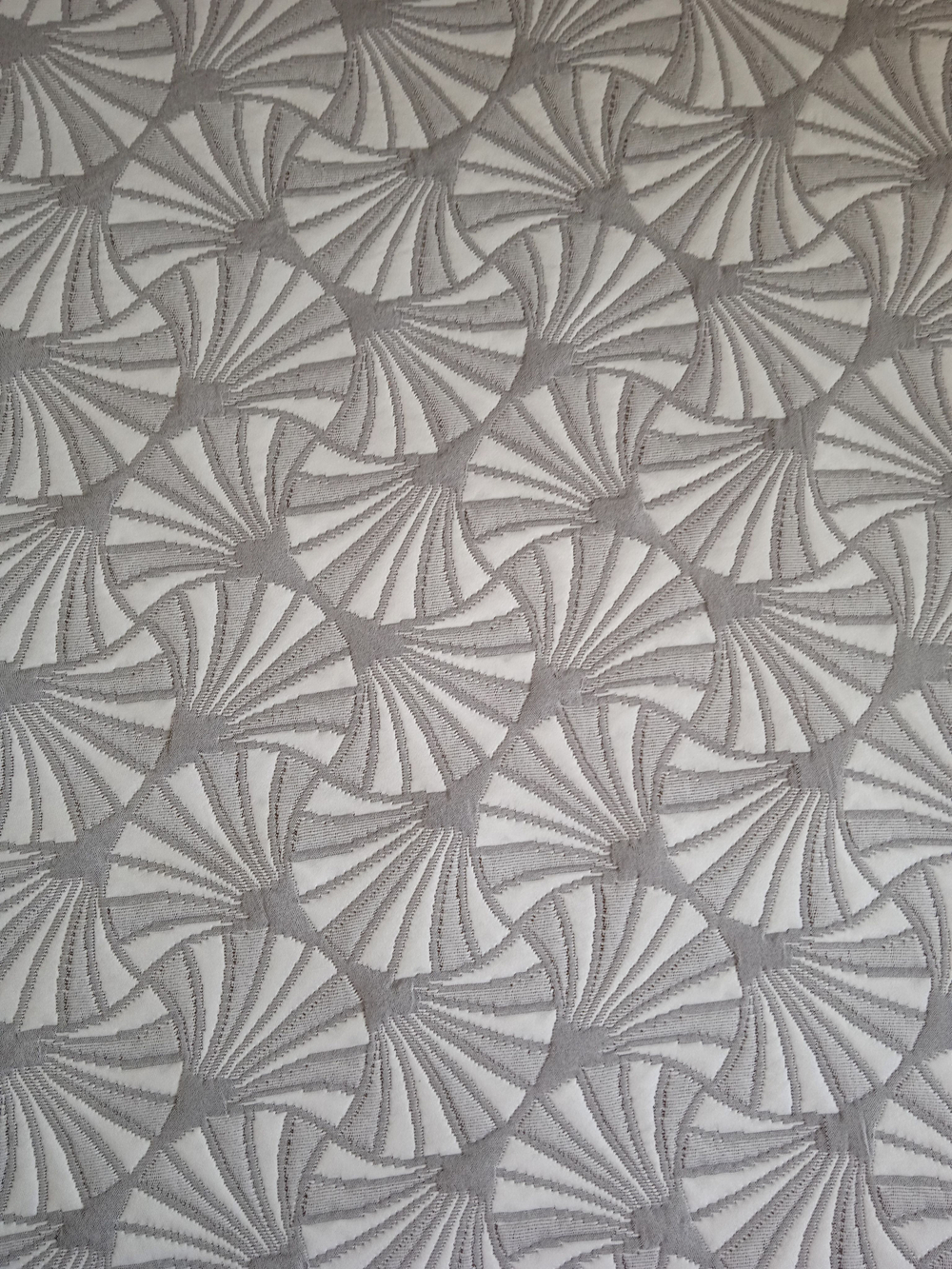 Покрывало жаккардовое двухстороннее Нежность 108-17 серый,белый 1,5 (150х200)