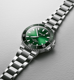 Oris Aquis Date 01 733 7789 4157-07 8 23 04PEB