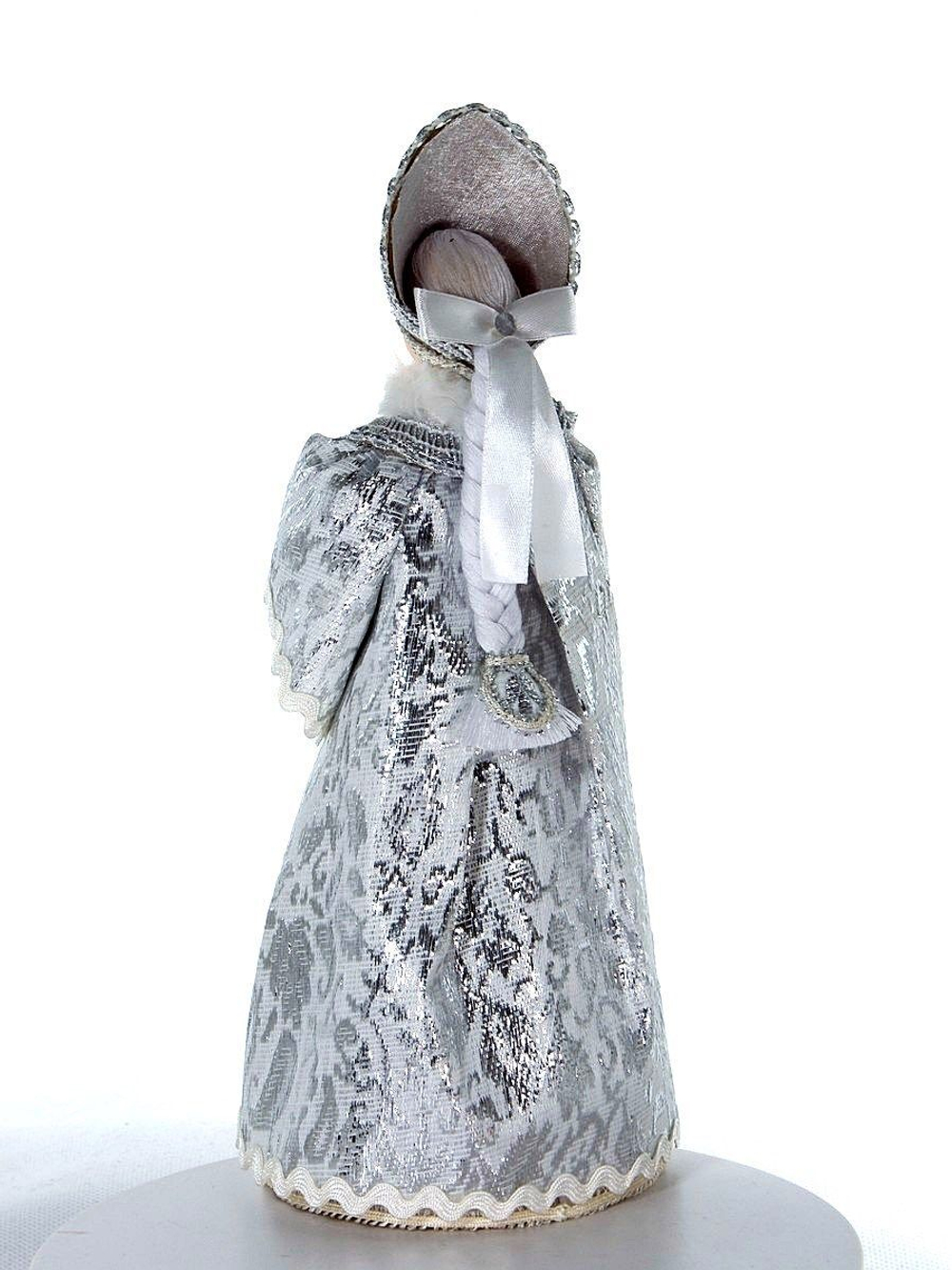 Фарфоровая кукла коллекционная Снегурочка с муфтой. Новогодняя игрушка под ёлку ручной работы