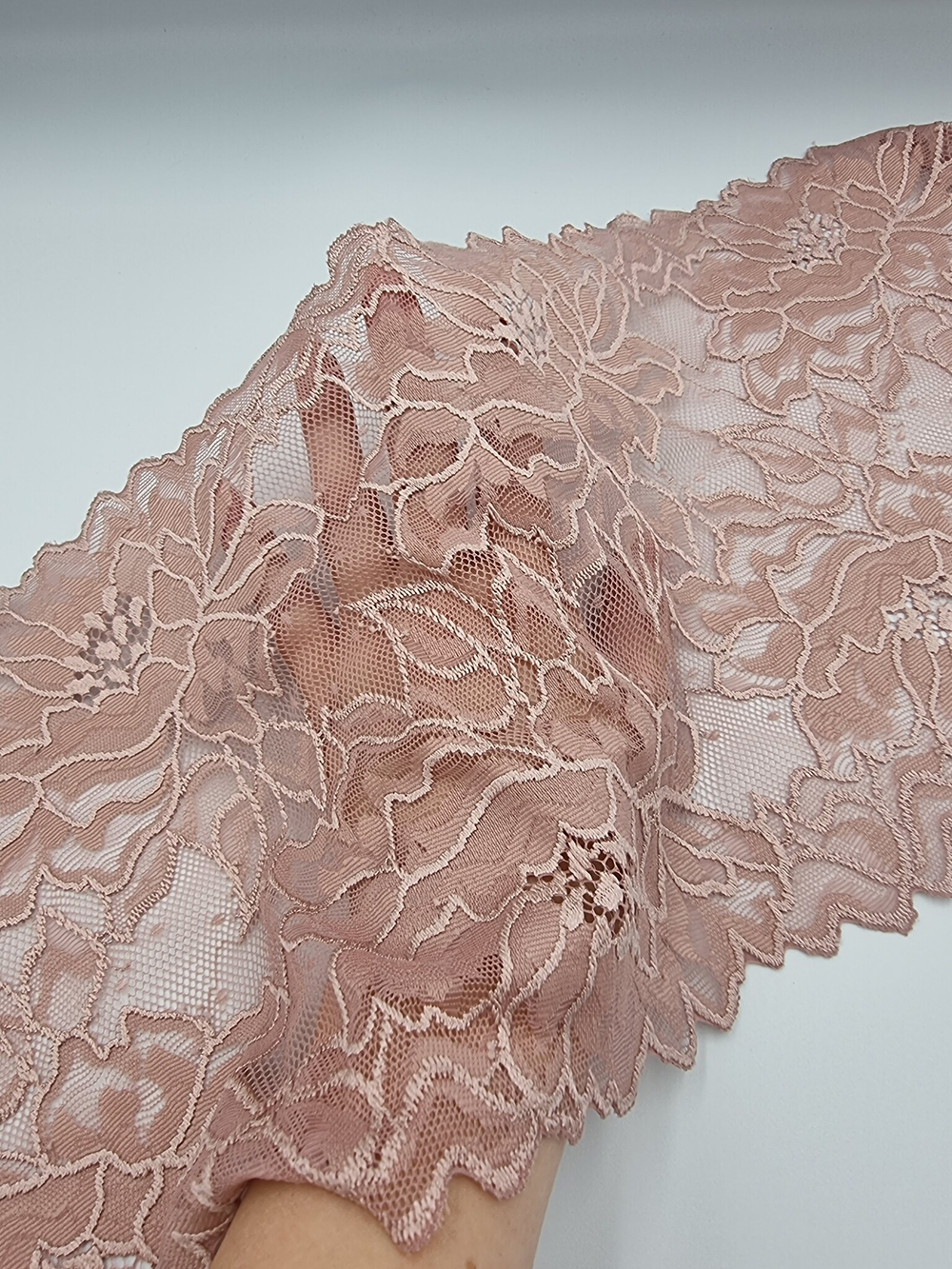 Кружево эластичное какао К679