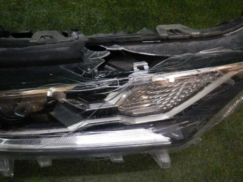 Битая Фара правая Toyota RAV4 5 XA50 (2018-н.в.) LED