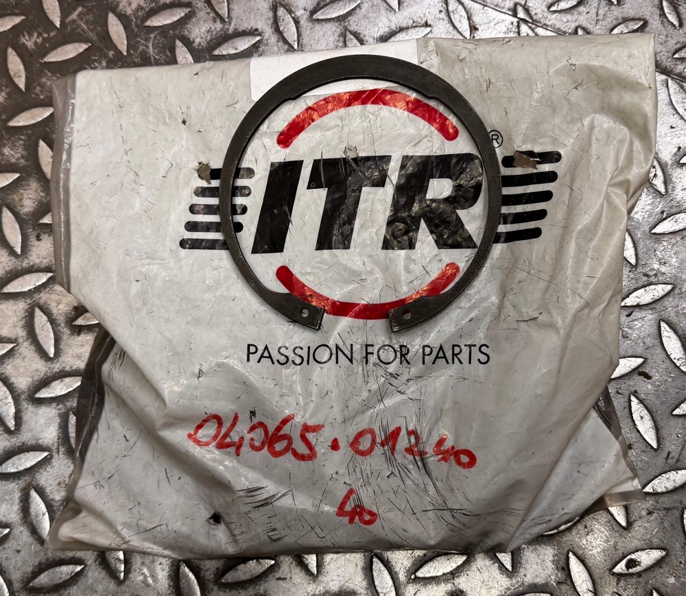 Стопорное кольцо 04065-01240