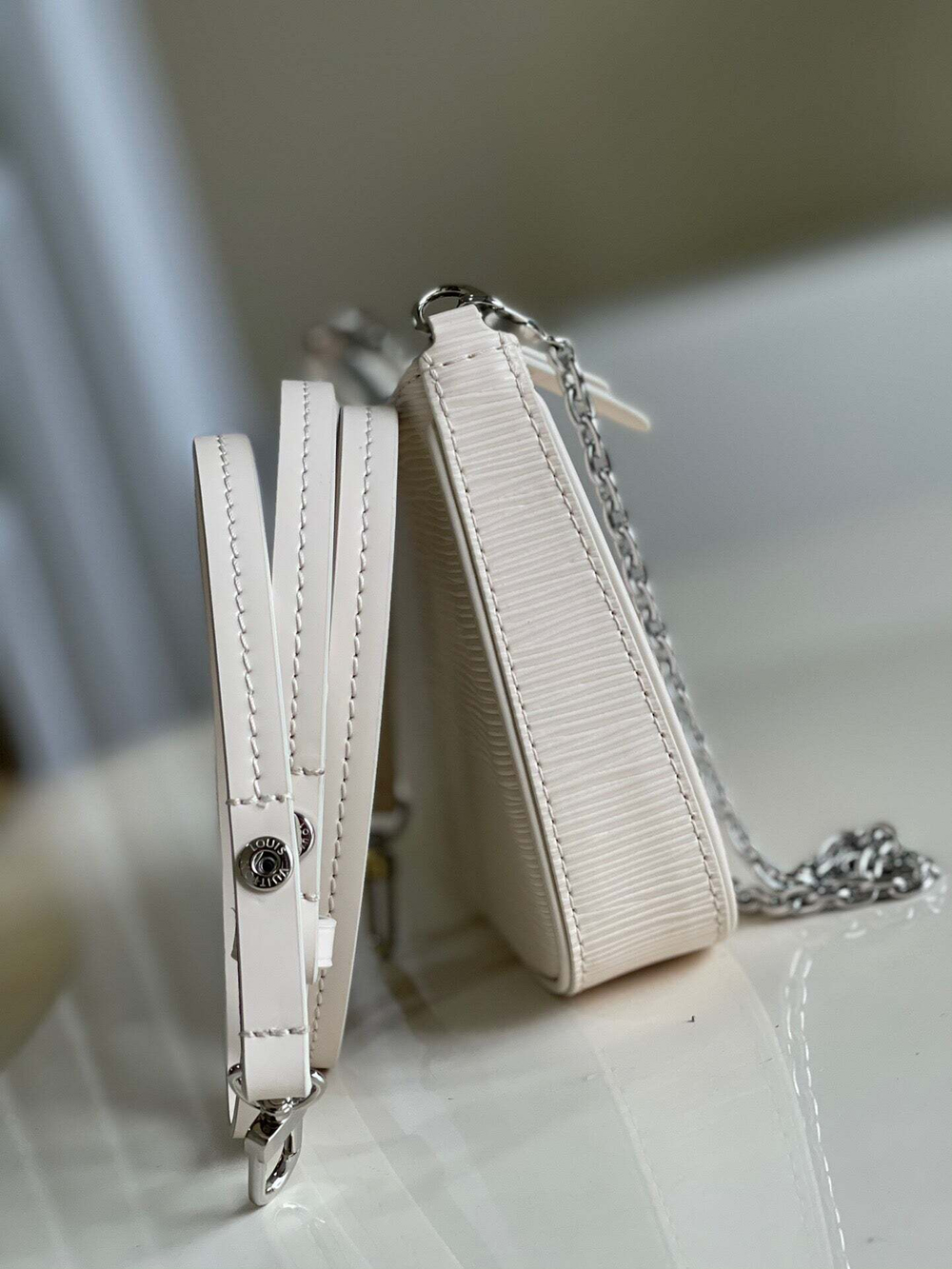 Louis Vuitton Easy Pouch