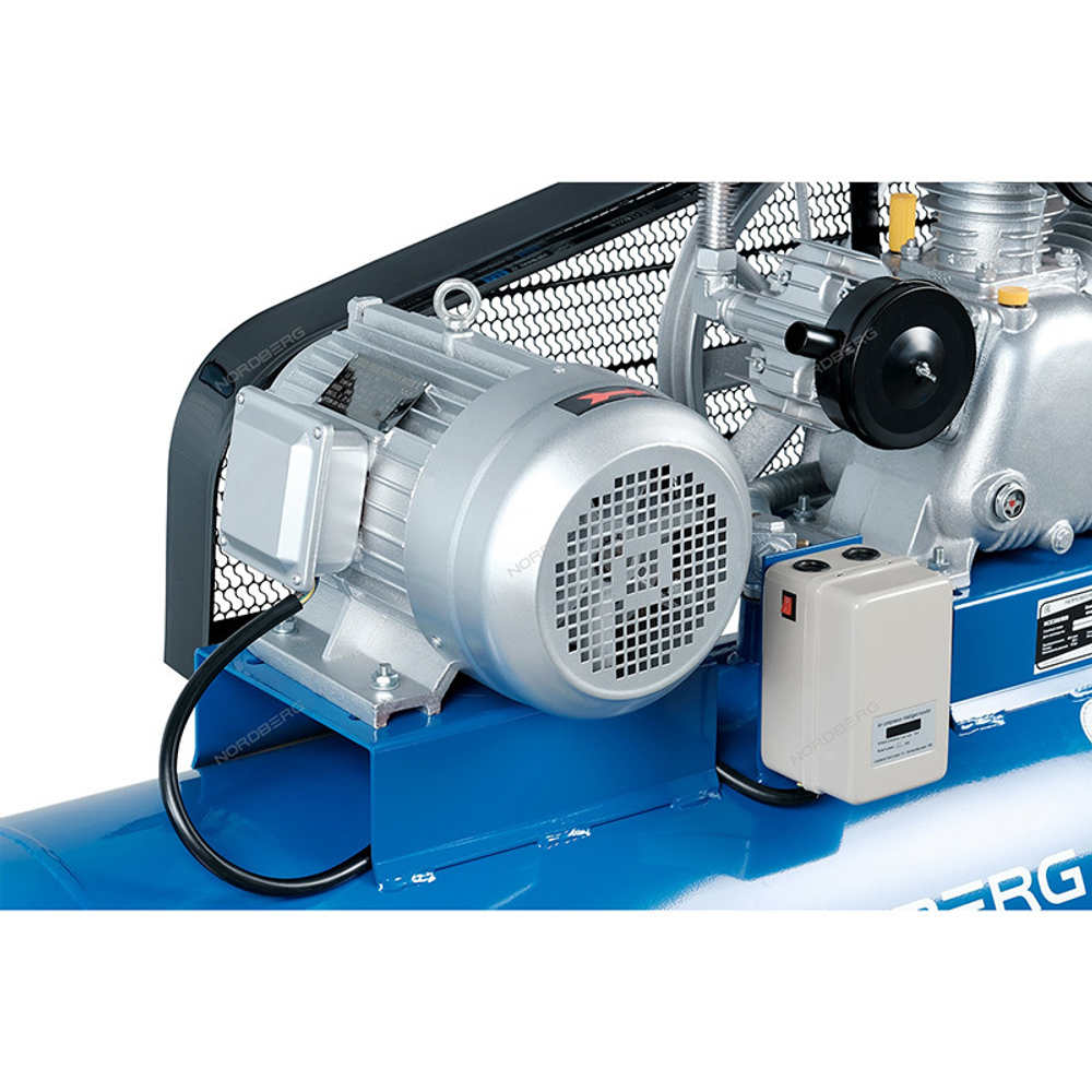 NORDBERG (NCE300/800) Компрессор 3-х поршн., ременной, чугунная головка, 380В, ресив. 300л, 800л/мин