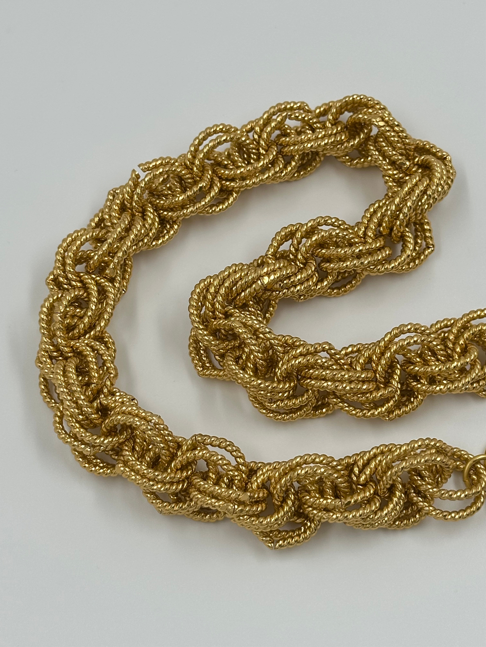 Цепь Anne Klein