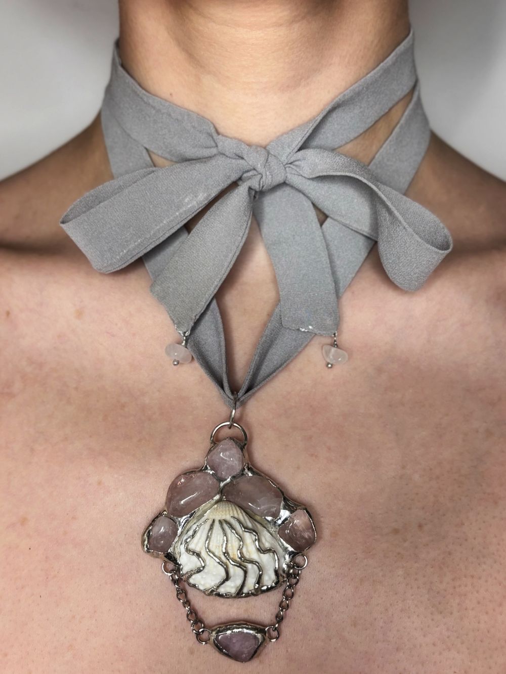 Купить Подвеска Reglow Lab SlkL-Pnd-8Silk Light Шелковая лента Подвеска Reglow Lab SlkL-Pnd-8Silk Light Шелковая лента