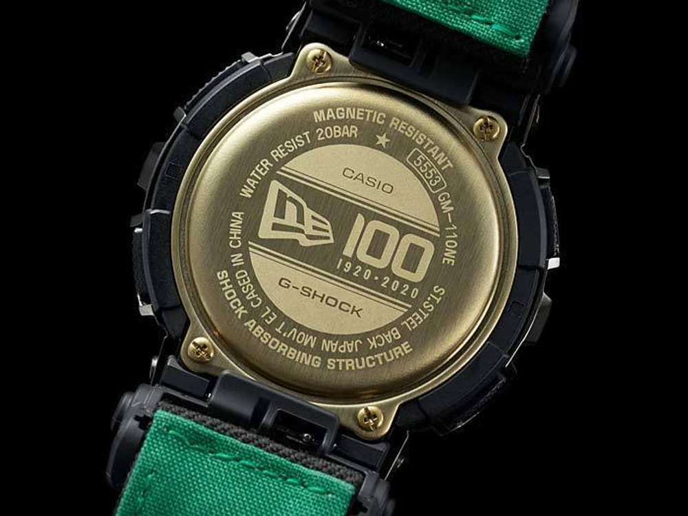 Японские наручные часы Casio G-SHOCK GM-110NE-1AER